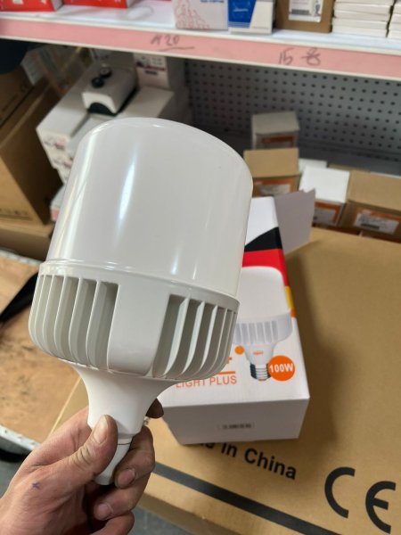 لمبة إنارة ليد ليبر 100 واط - Liper light LED 100 W